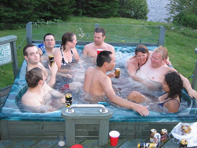 hot tubs safety tips